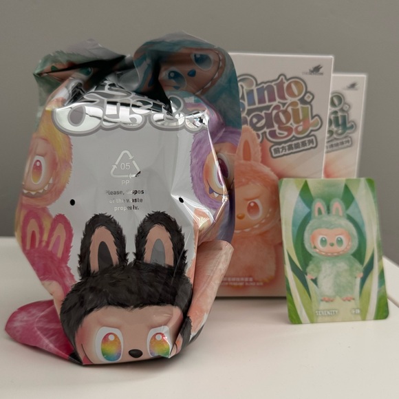 Pop Mart LABUBU Big Into Energy - Serenity - Picture 2 of 7